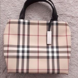 Burberry mini with dust bag
